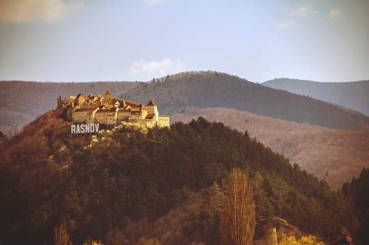 rasnov imagine