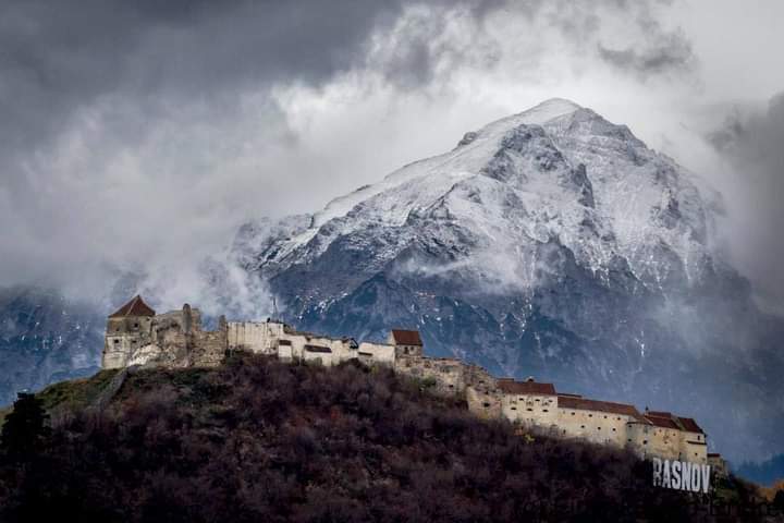rasnov imagine